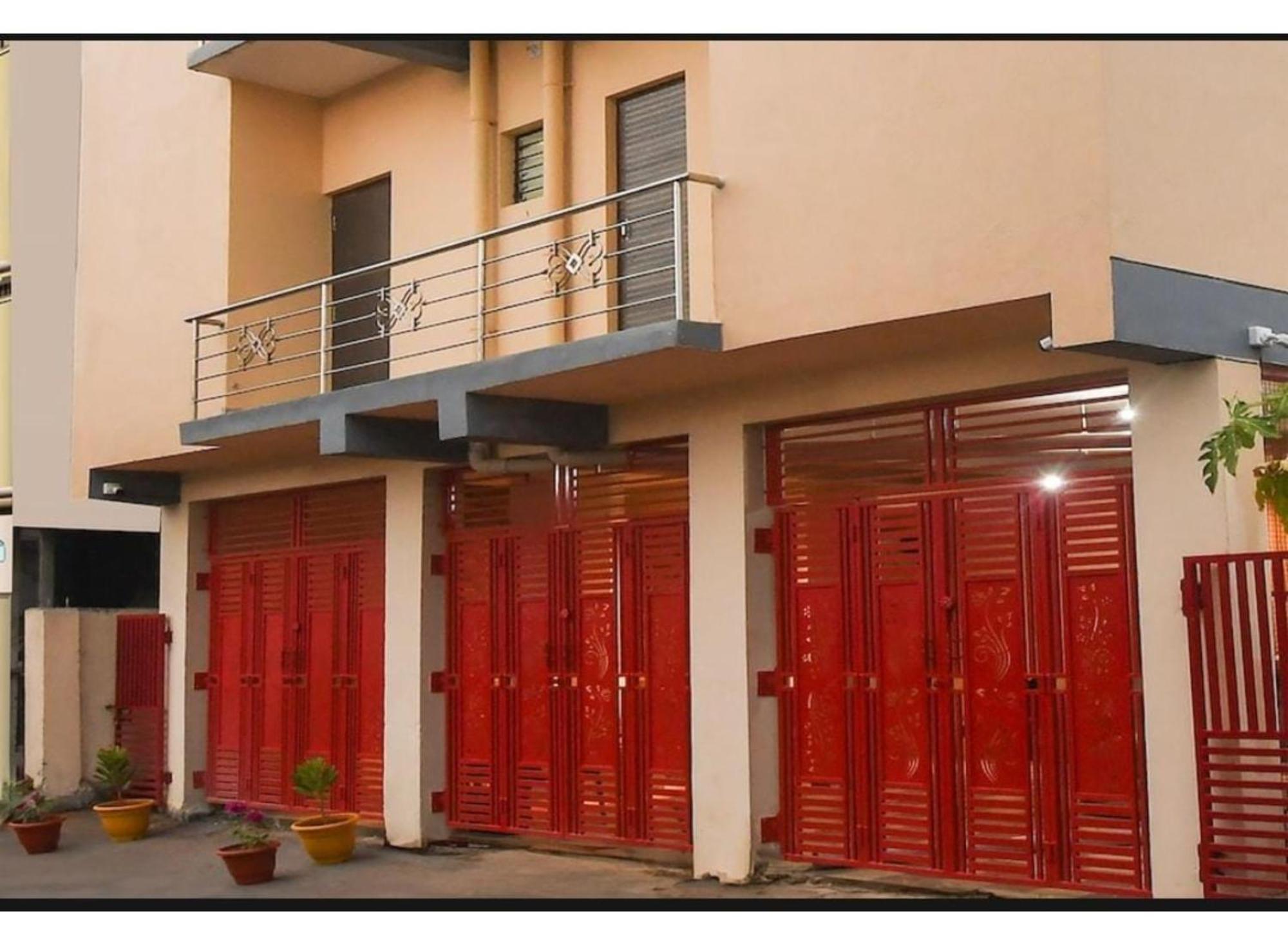 Airport Residency Near Airport Luxury In Budget Friendly Price Seller 4* Bhubaneswar